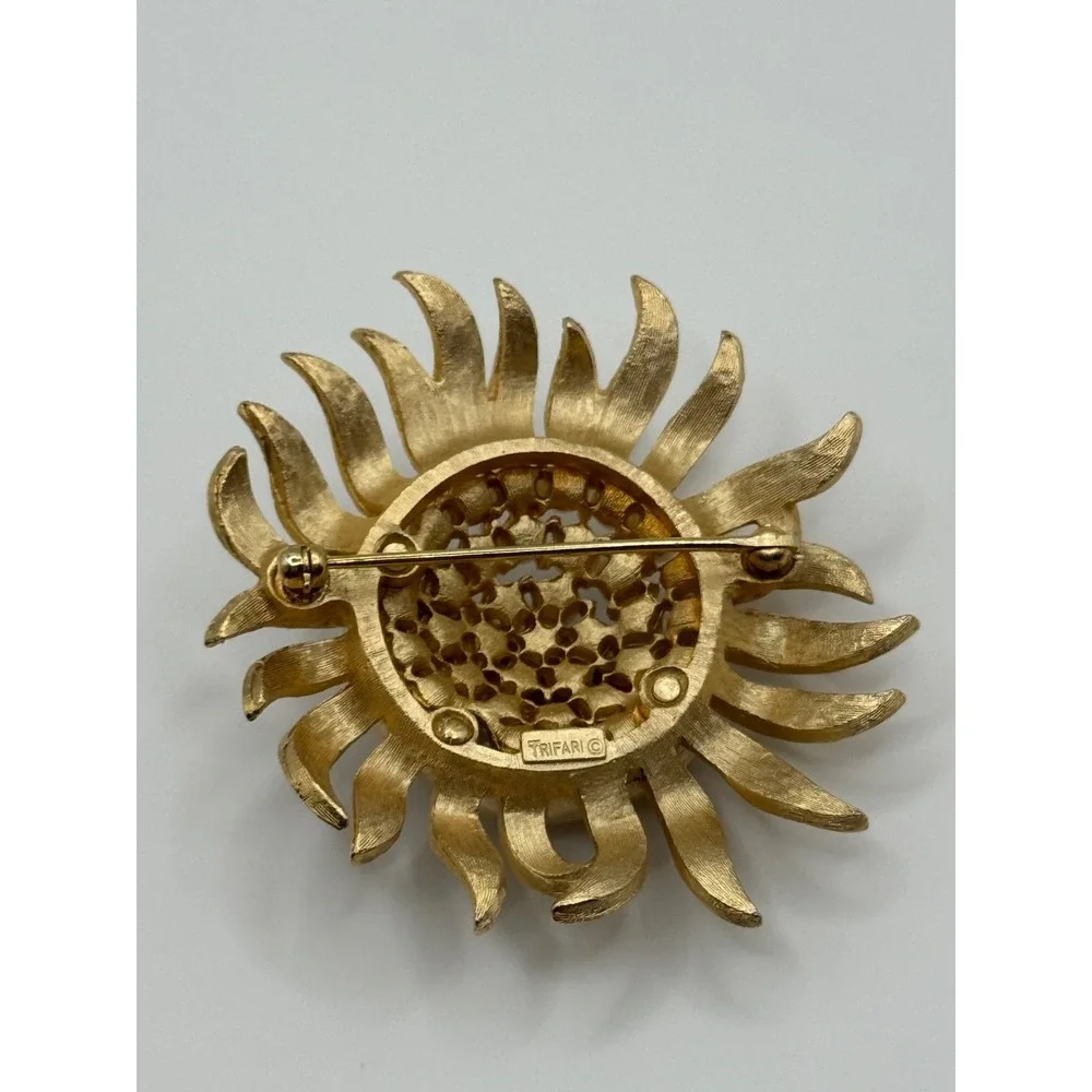 Vintage Crown Trifari Brooch Gold Tone Sunflower Flower Faux Pearl Pin